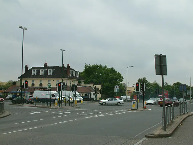 The Halfway House in Enfield beside the A10 road junction in 2005